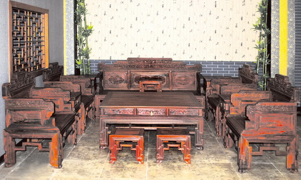 客厅沙发（久仰）